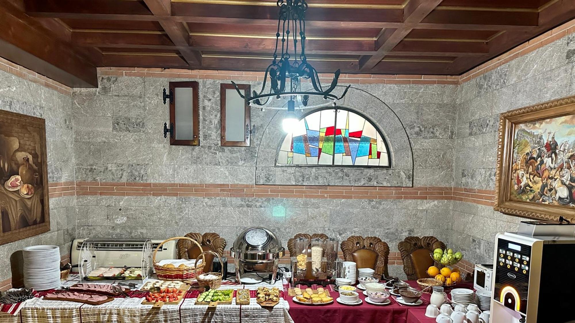 فندق بريلانت أنتيك تيرانا المظهر الخارجي الصورة